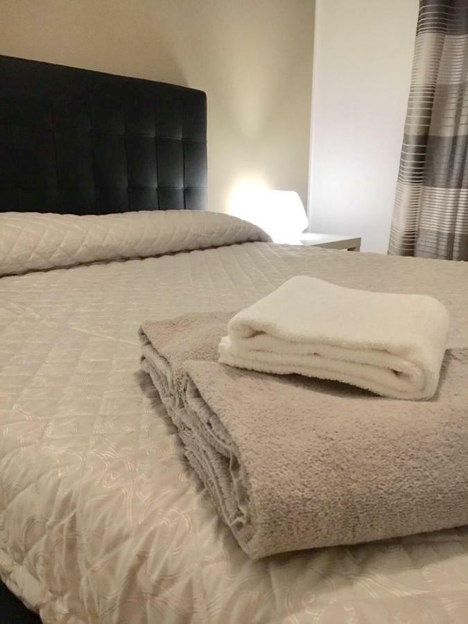 Apartment In Duomo Милано Екстериор снимка